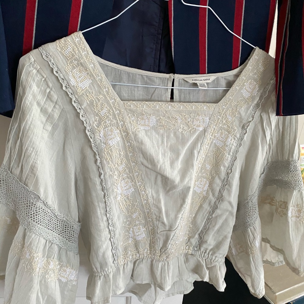 American Eagle BoHO blouse